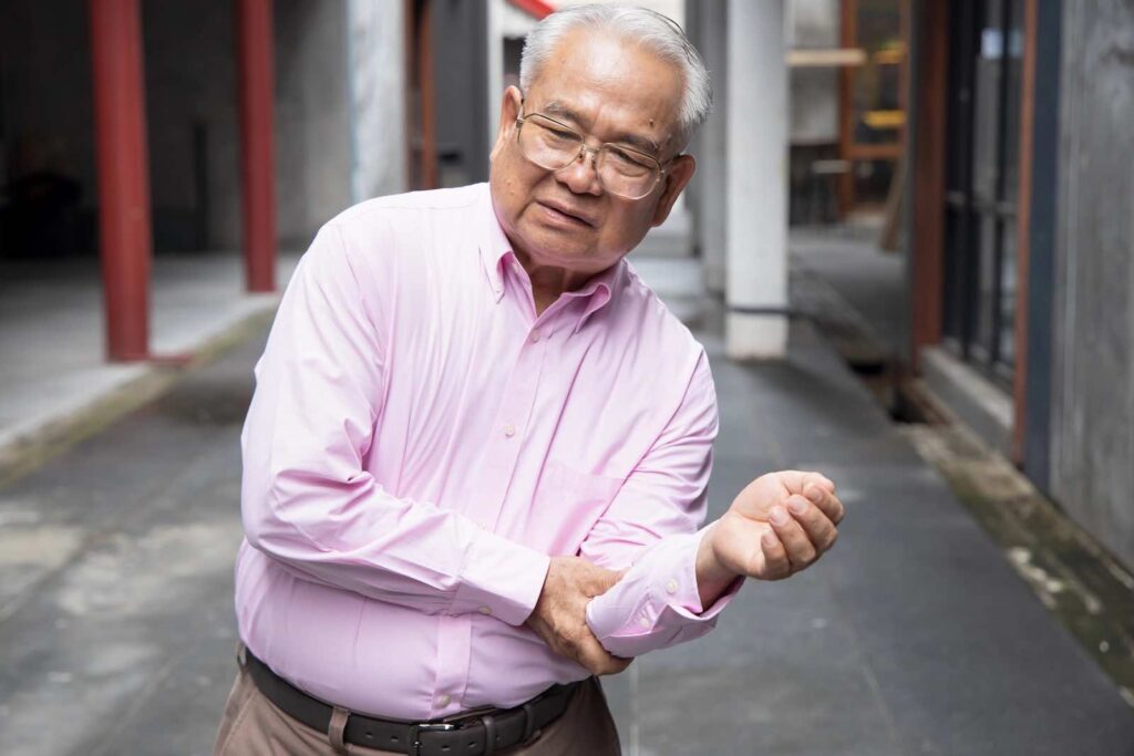 Wundheilung nach Hand-OP: Optimale Nachsorge in Ihrer Frankfurter Handtherapie